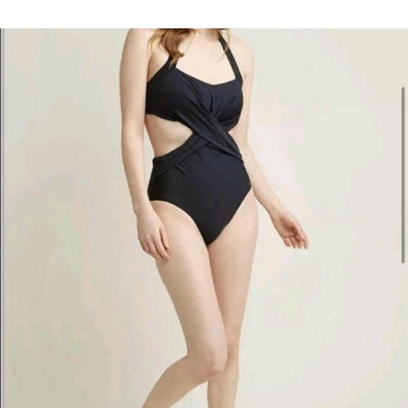 ModCloth Monokini Bikini Twisted Cut Edgy on the Eyes Swimsuit Black XS S Small - Picture 3 of 3